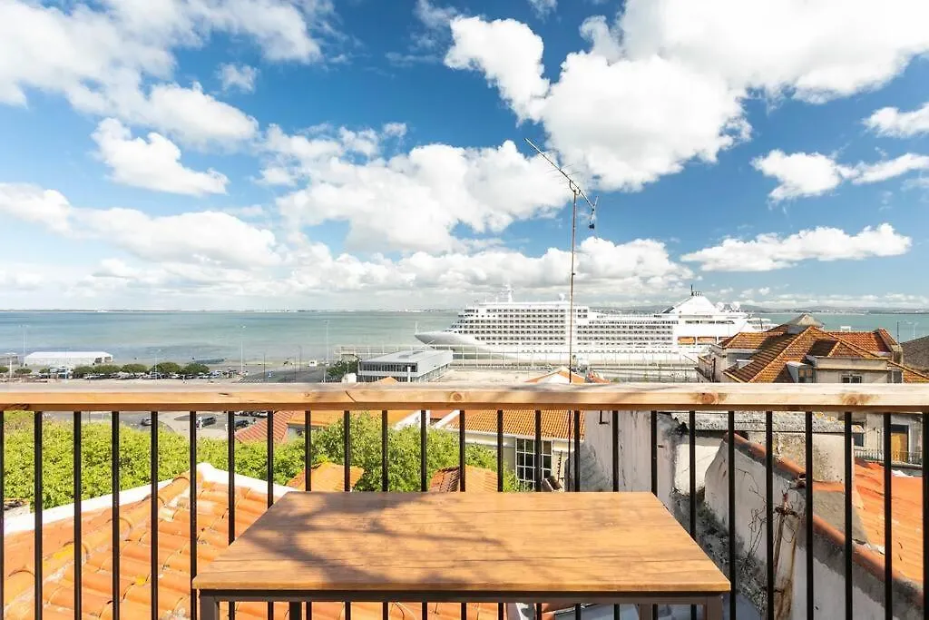 0E Brand New Apartment Right In The Heart Of Alfama Lisboa